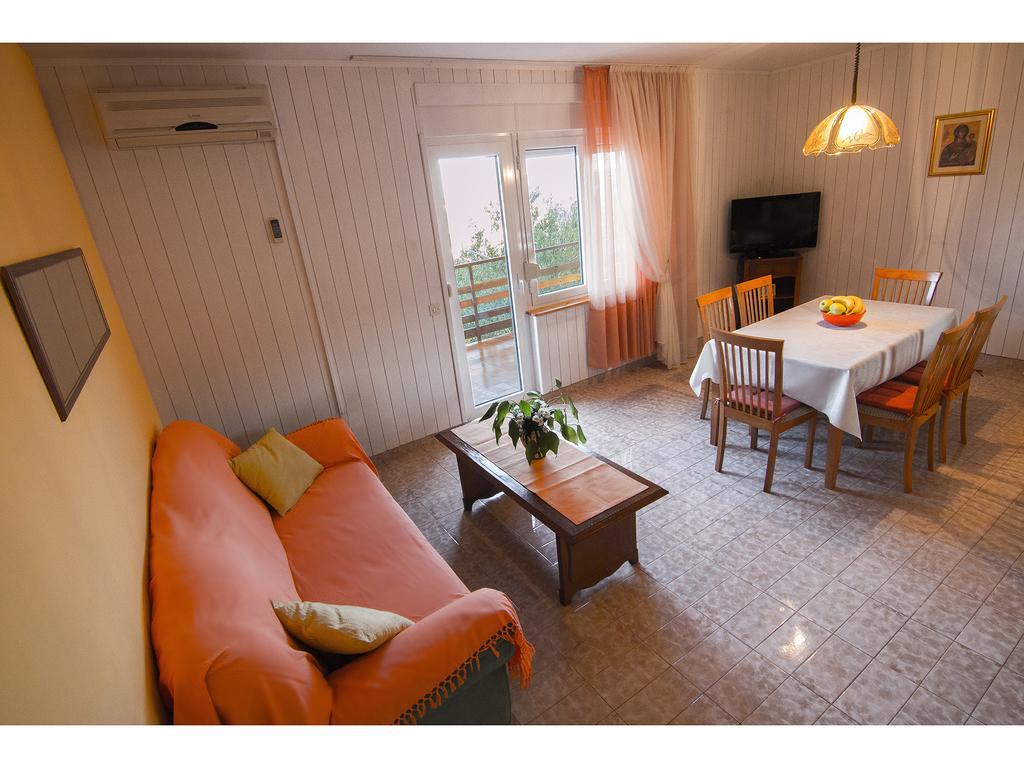 Apartment Miranda Slatine